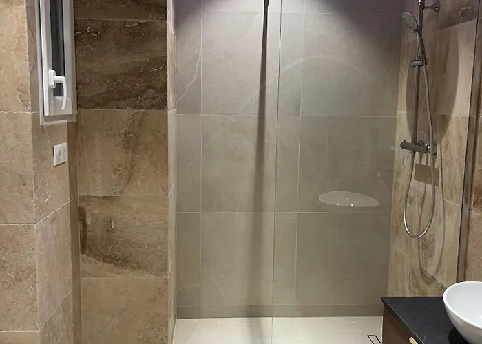 2p Centre Apartment